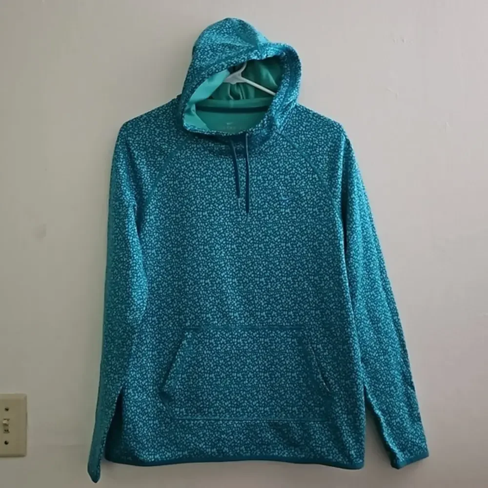 Medium Therma Fit Nike‎ Hoodie
